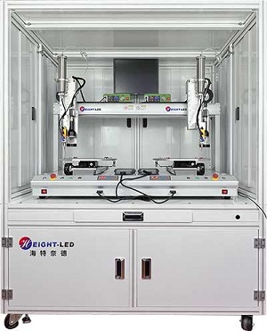 自動點膠機(jī).jpg 自動點膠機(jī).jpg